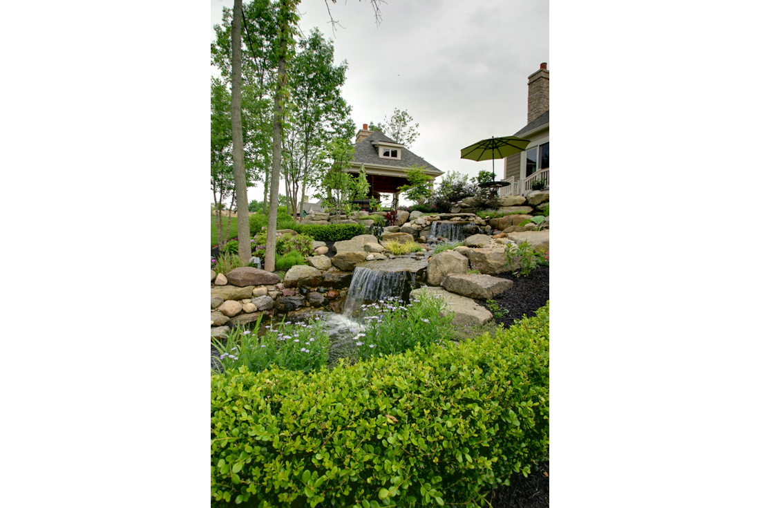 luxury outdoor kitchen