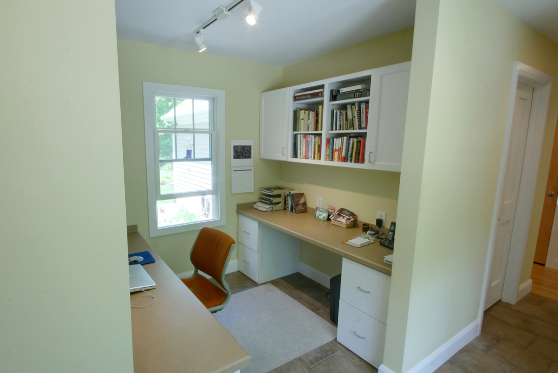 cape cod custom home office