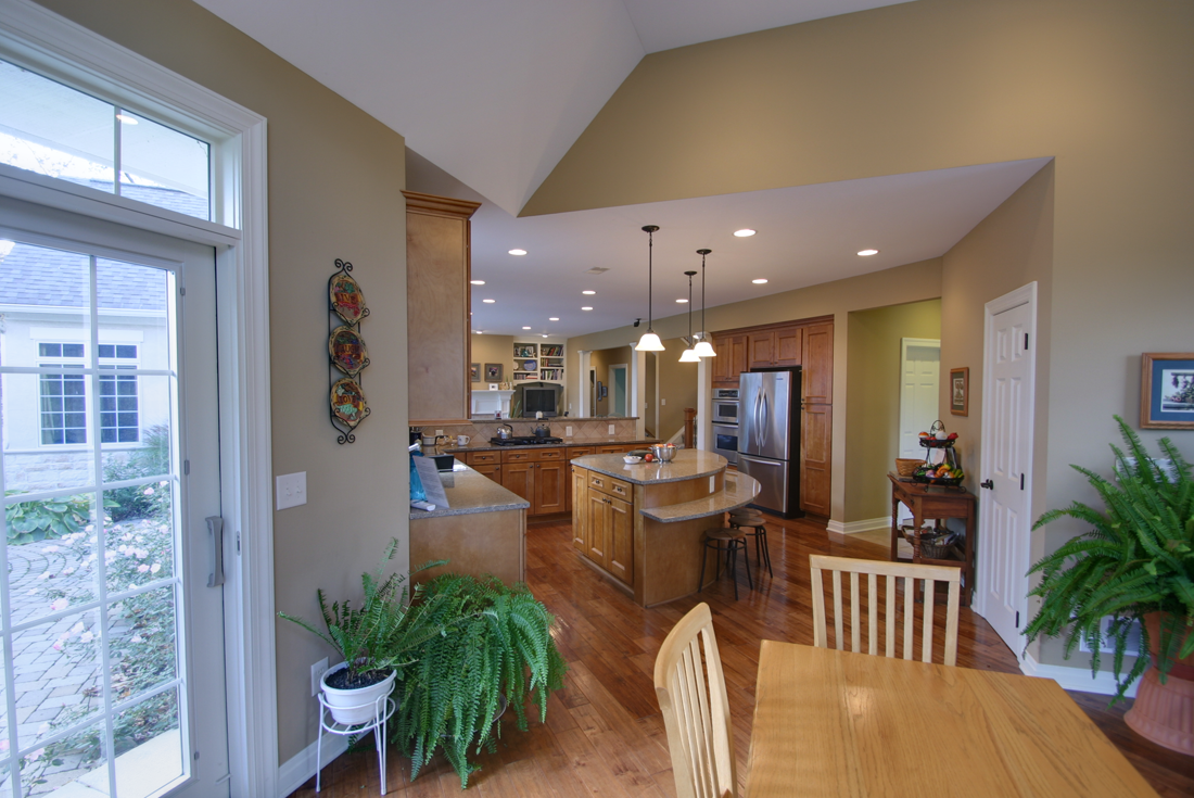 Custom cottage house