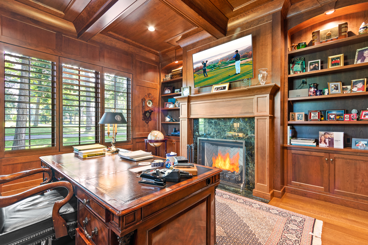 custom luxury golf course home