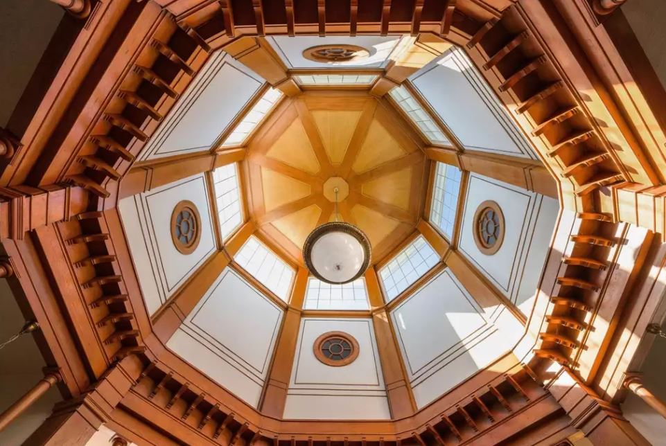 octagonal cupola