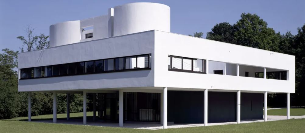 Villa Savoye by Le Corbusier