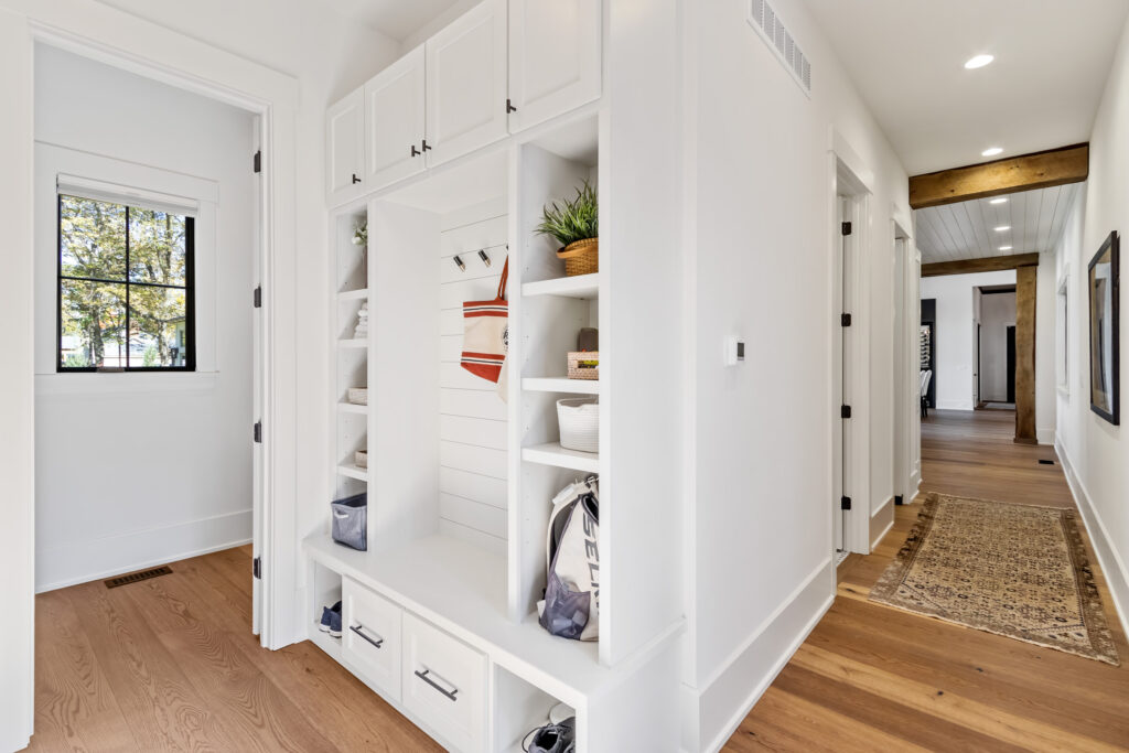 custom home mudroom mud hall built ins