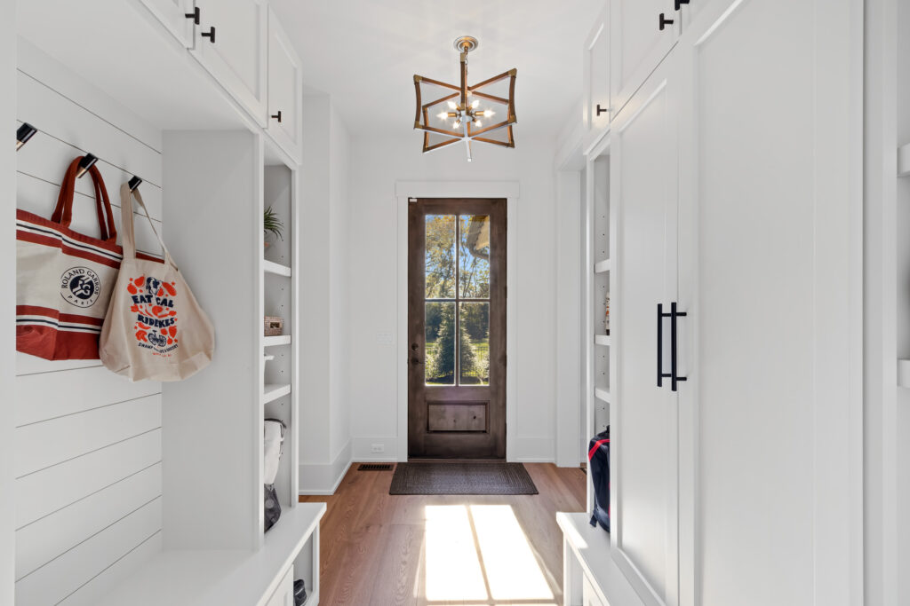 custom home mudroom mud hall built ins